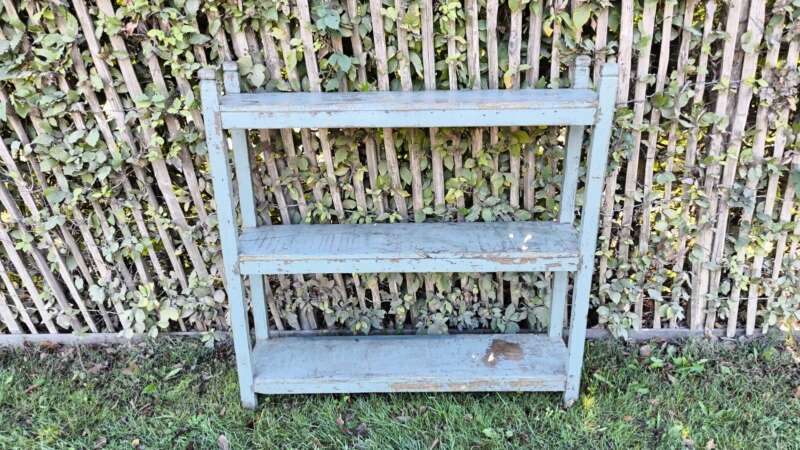 Shabby Green Rack